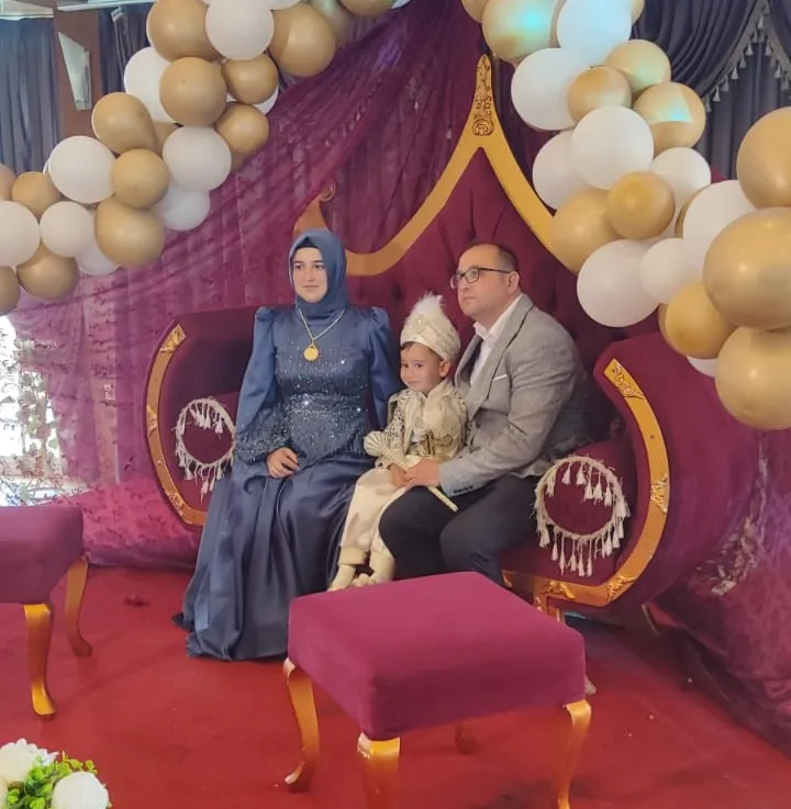 BERAT ASIM ERKEKLİĞE İLK ADIMINI ATTI.