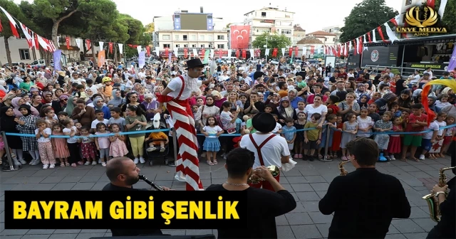 BAYRAM GİBİ ŞENLİK