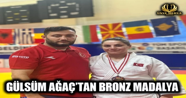 GÜLSÜM AĞAÇ’TAN BRONZ MADALYA